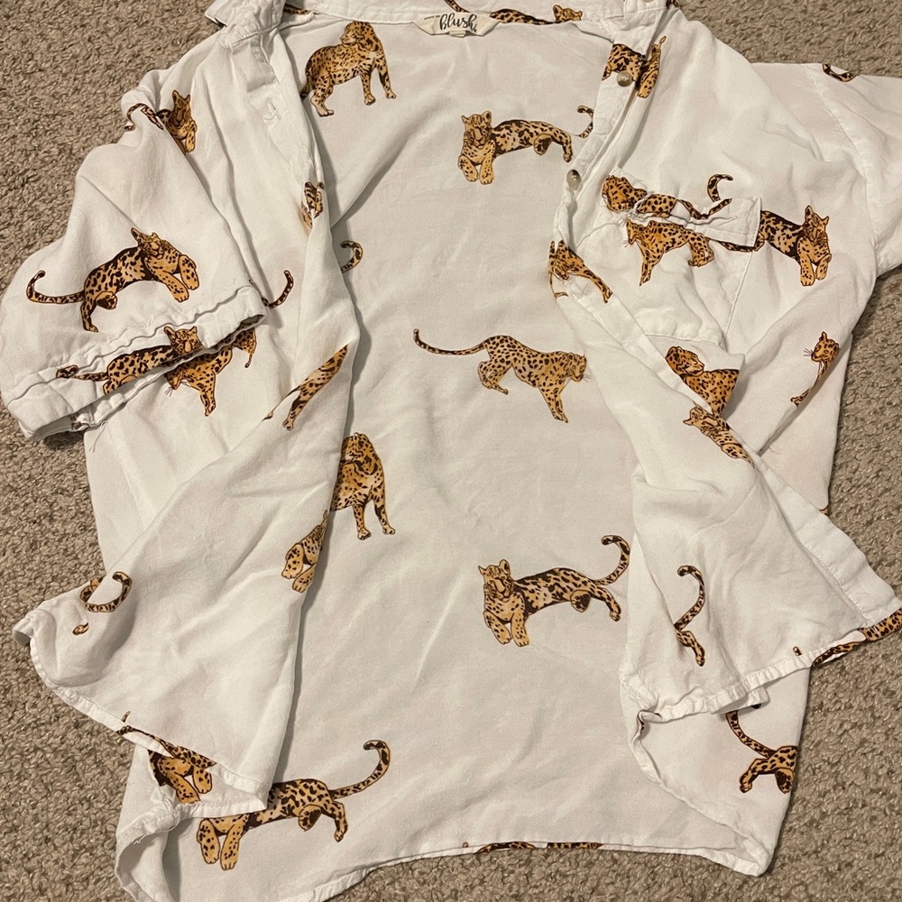 L Cheetah Cropped Button Up